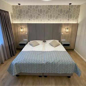 Großes Doppelzimmer